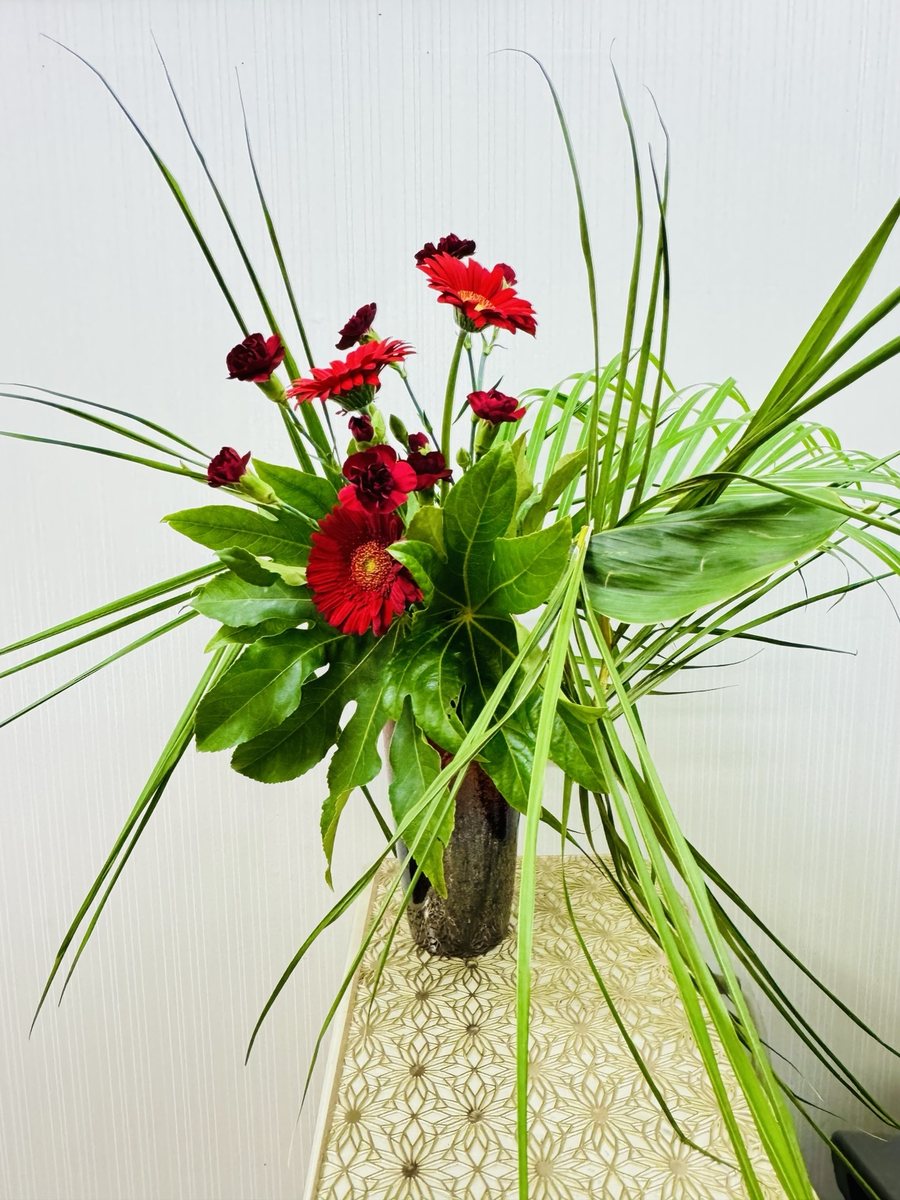 院内に飾っている季節の花